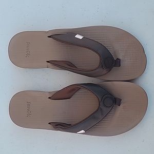 Sanuk sandles flip flops cosmic yoga mat